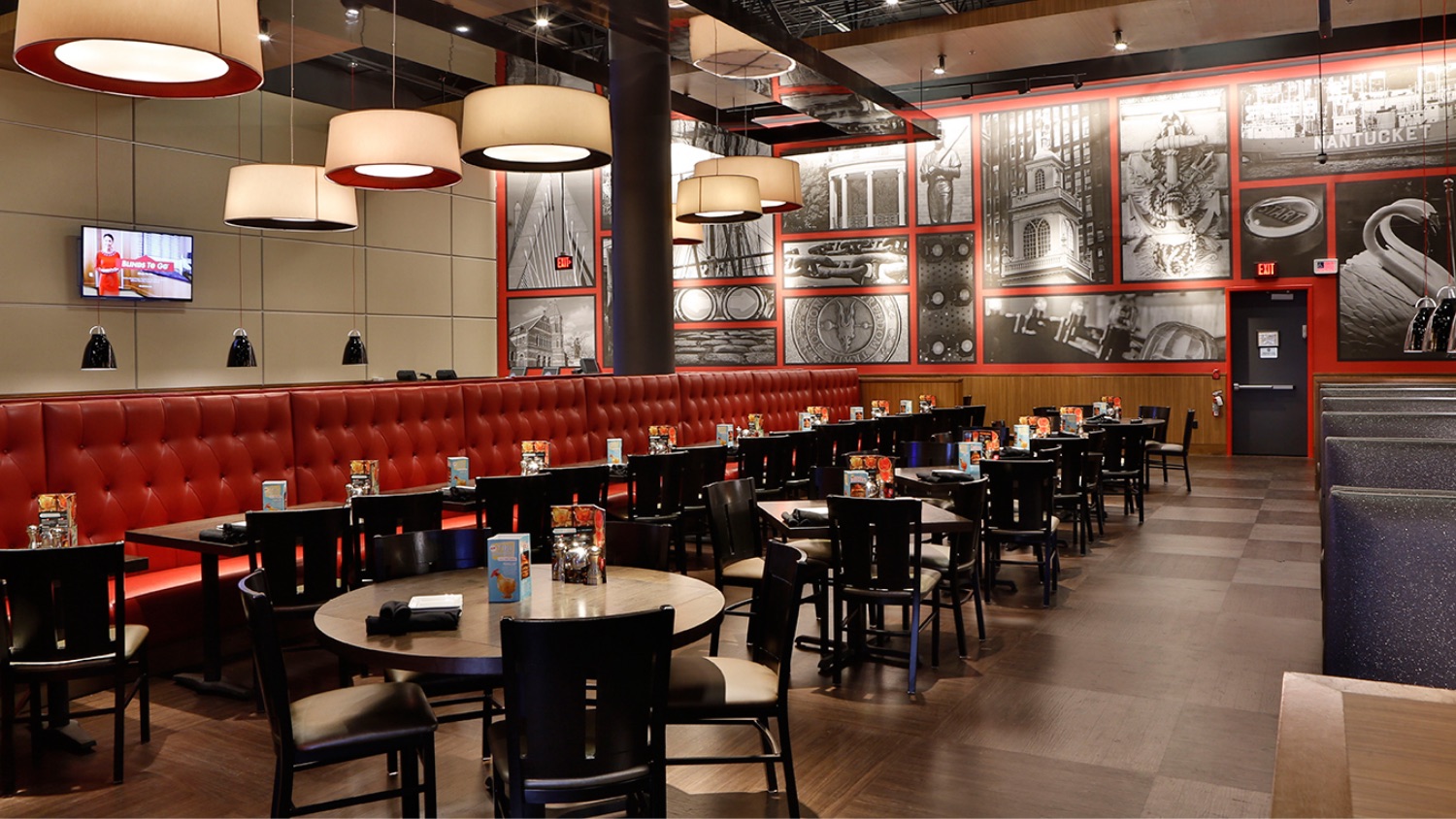 Dining area at Dave and Buster's in Woburn, Massachusetts.